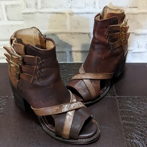 FreeBird RARE Peru Leather Ankle Bootie size 6 - Picture 4 of 15